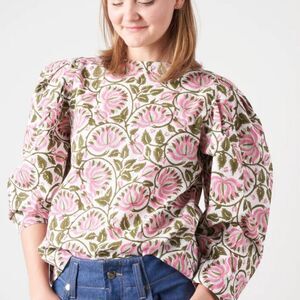 Mille Lila Top in a lotus floral print Large